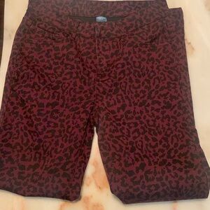 I am selling these cute stylish burgundy and black cheetah print jeggings!!